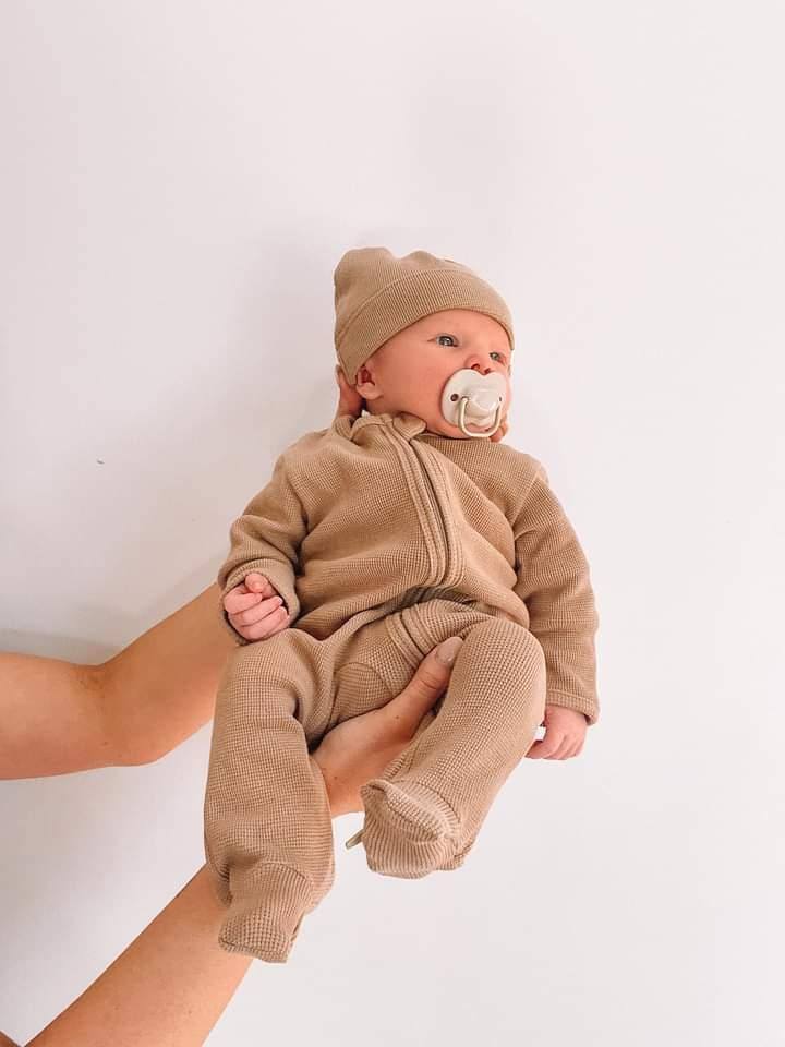 My First Outfit - Footed Romper & Beanie Set | Hazel