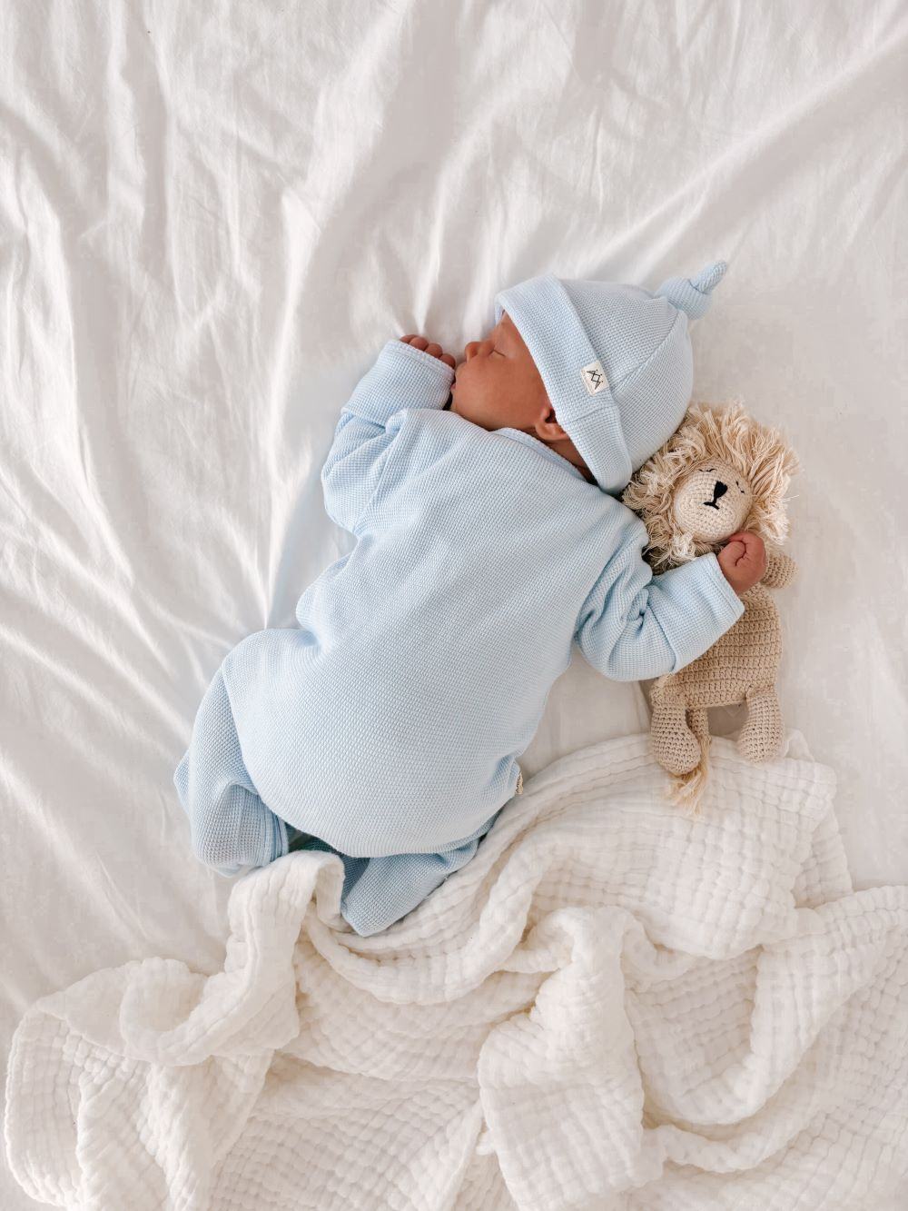 My First Outfit - Onesie & Beanie Set | Baby Blue