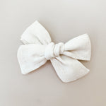 Natural Linen Pinwheel Bow